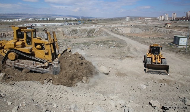 Melikgazi yol yapım çalışmalarına Yeşilyurt ile başladı! 
