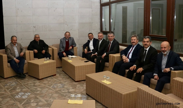 Memduh Büyükkılıçve Başkanlardan Özhaseki'ye Brifing!