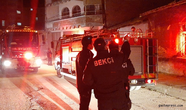 Metruk binada çıkan yangın mahalleliyi korkuttu!