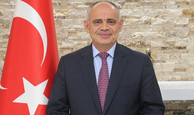 Yahyalı Belediye Başkanı Esat Öztürk'ten Kadir Gecesi kutlama mesajı!