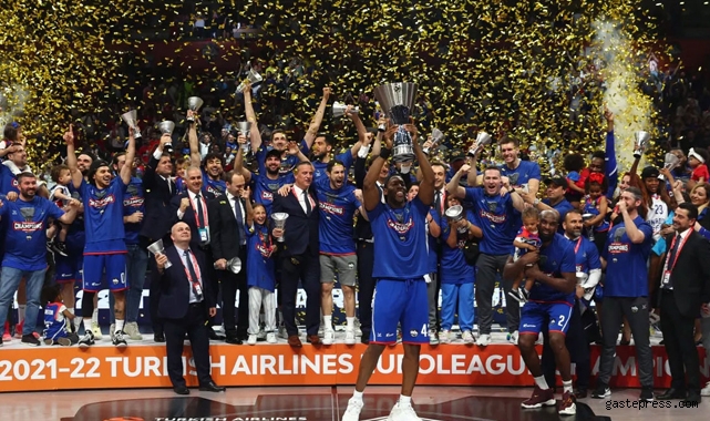 Anadolu Efes Euroleague’de şampiyon oldu!