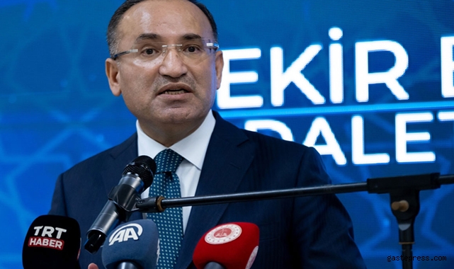 Bekir Bozdağ: Kadına sadece 'kadın' diyen anlayışı yerine getirdik!