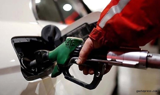 Benzine beklenen indirim geldi 21 Mayıs itibarıyla işte yeni fiyatlar!
