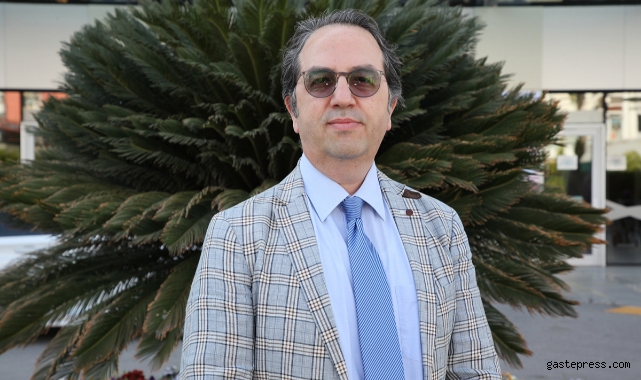 Bilim Kurulu Üyesi Prof. Dr. Şener'den Covid sonrası devam eden şikayet uyarısı!