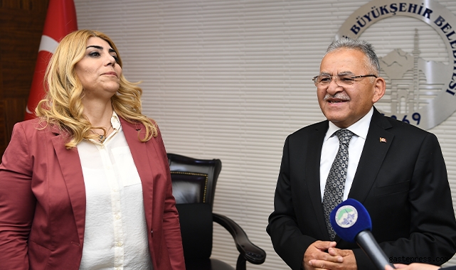 Büyükkılıç'tan Kayserispor'a final maçı desteği!