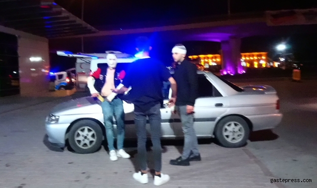 Çakmak gazı bomba gibi patladı: 2 yaralı