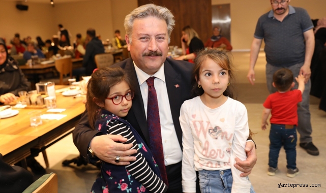 Çölyak hastaları Melikgazi'nin farkındalık yemeğinde bir araya geldi!