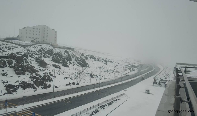 Erciyes'te Mayıs karı güzelliği!