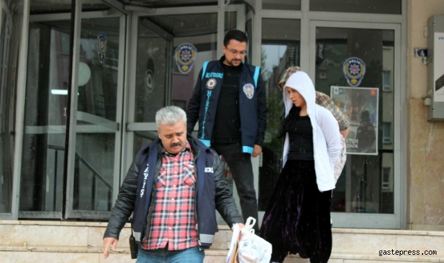 İkametlerden 181 bin TL'lik ziynet eşyası çalan kadınlar yakalandı!