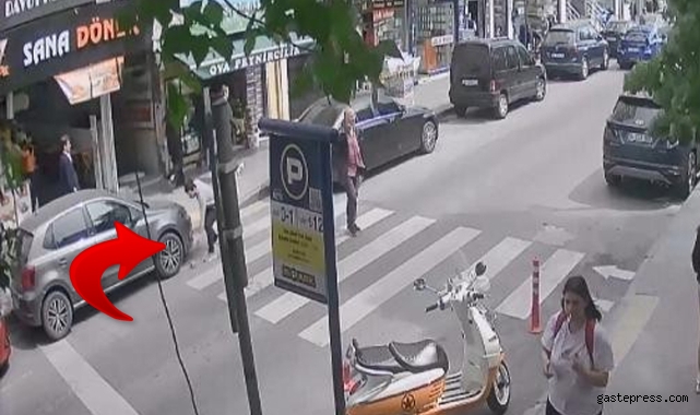 İstanbul'da insanlık örneği kamerada: Kağıthane polisi 10 bin doları sahibine teslim etti!