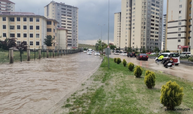 Kayseri’ye sağanak yağış uyarısı!