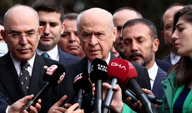 MHP lideri Bahçeli'den Bayram Namazı çıkışı olay 6'lı masa yorumu!