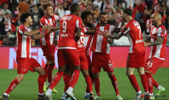 Rakipsiz Antalya, Konyaspor'u da Mağlup Etti!