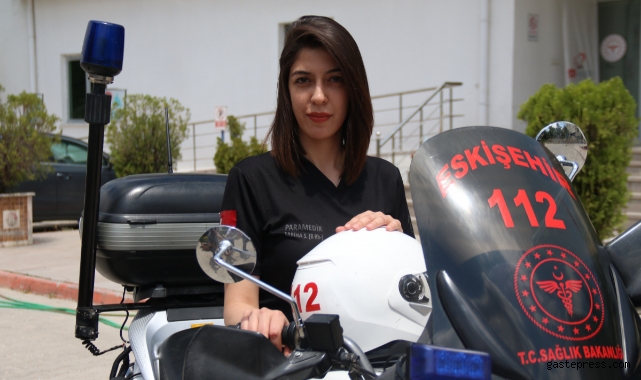 112'nin tek motosikletli kadın ATT'si 4 yıldır görevinin başında!