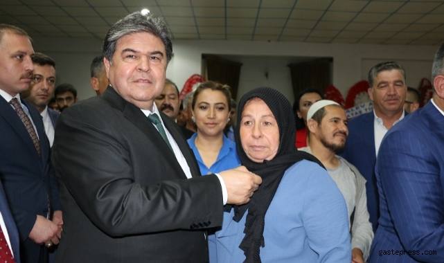 Adana Kozan’da 350 kişi MHP’ye katıldı!