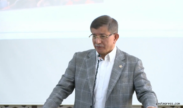 Ahmet Davutoğlu, "Türkiye'nin imkanlarını şahsi mülkünüz gibi gördünüz"