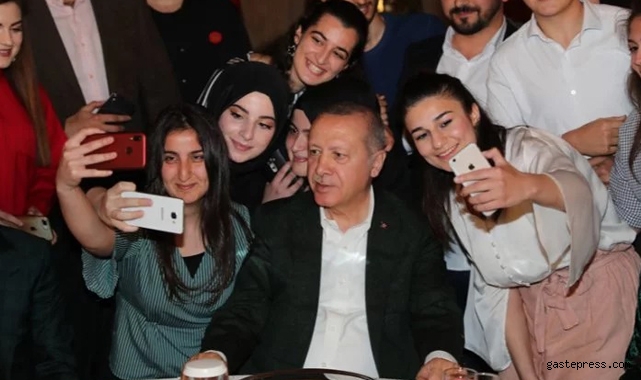 AK Parti'den ilk kez oy kullanacak gençler için özel kampanya!