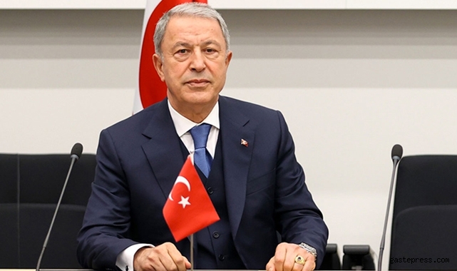 Bakan Akar: Fotoğraf ve seri numaralarını görüşmelerimizde ortaya koyduk!