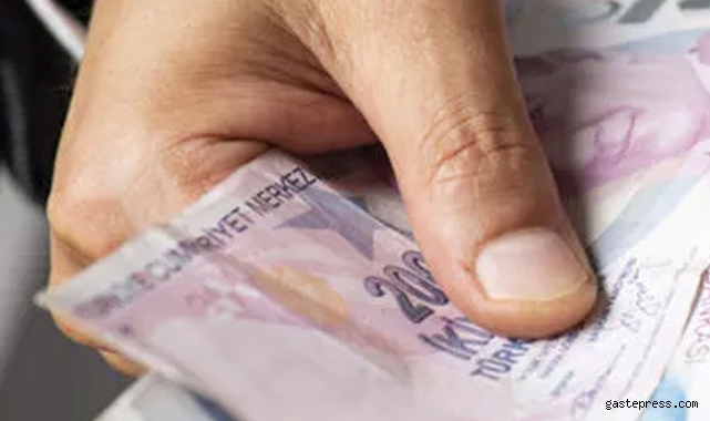 Bankaların kara listesindeki binlerce kişiye rüşvetle kredi verdiler!