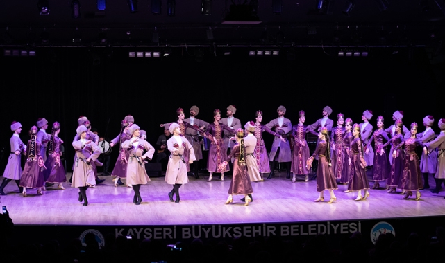 Başkan Büyükkılıç, Kafkas Derneği'nin "Kültür Gecesi'ne" Katıldı!