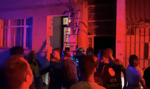 Bursa'da yangın paniği: Dumandan zehirlenen 6 kişiyi mahalleli böyle kurtardı!