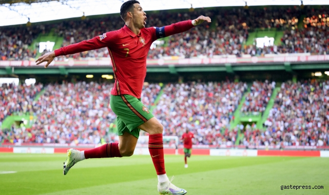 Cristiano Ronaldo, 20 sezona 815 gol sığdırdı!