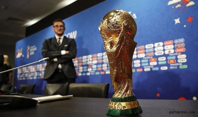 FIFA Dünya Kupası'nda değişikliğe gidildiğini açıkladı!