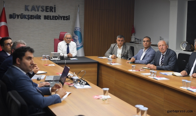 Kayseri'de Başkan Büyükkılıç’a “akıllı ulaşım” brifingi!