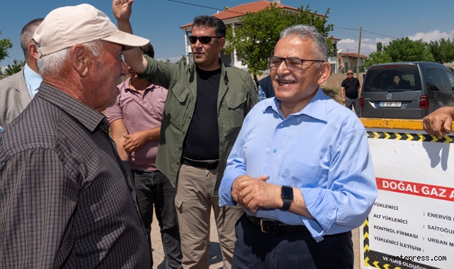 Kayseri'de Başkan Memduh Büyükkılıç, Sarıoğlan'da Doğal Gaz Çalışmalarını İnceledi!