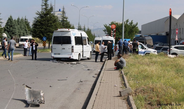 Kayseri'de İşçi servisleri çarpıştı: 7 kişi yaralandı!