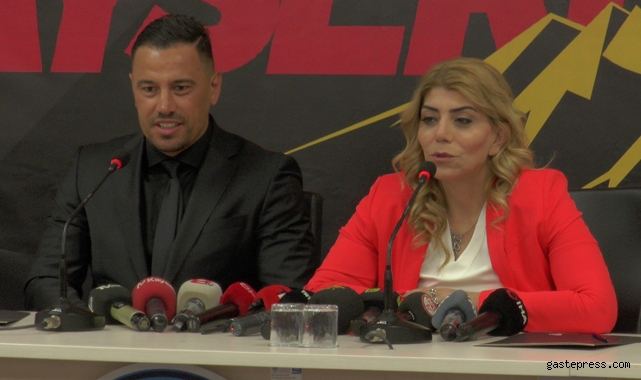 Kayserispor’da Çağdaş Atan’la imzalar atıldı!