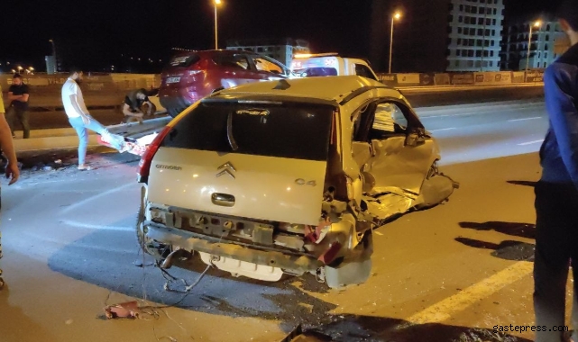 Kaza yapan otomobilin tekerleği koptu: 1’i ağır 3 yaralı