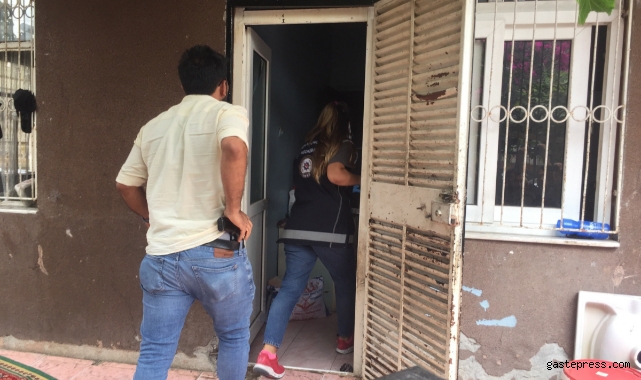 Operasyonda kapıyı açmayıp, polisi polise şikayet etmeye kalktı!