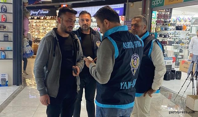 Polis uygulamasında sahte dolar ele geçirildi!