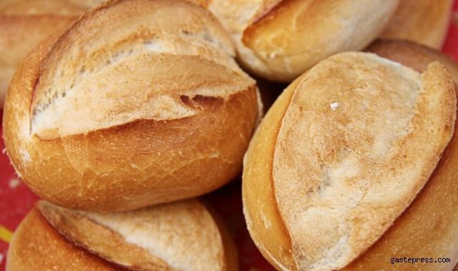 SON DAKİKA… Ekmek zamlandı! 200 gram ekmek 3,5 lira oldu!