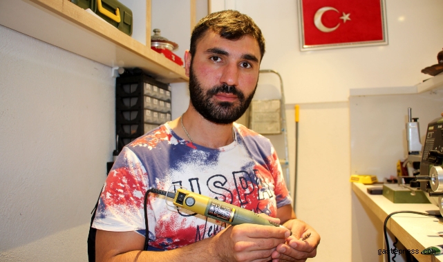 Atanamadı, şimdi dünyaya tespih pazarlıyor!