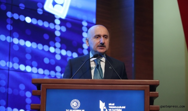 Bakan Karaismailoğlu, "Bu yılın ilk çeyreğinde haberleşme sektörü yüzde 21 büyüdü"