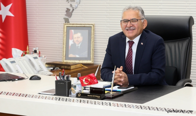 Başkan Büyükkılıç, YKS şampiyonlarını tebrik etti!