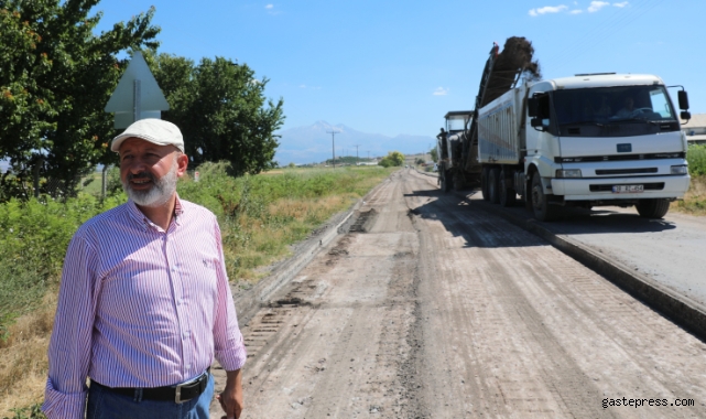 Başkan Çolakbayrakdar: "Hizmetlerimiz ile kırsal mahallelerimizin de kaderi değişiyor"