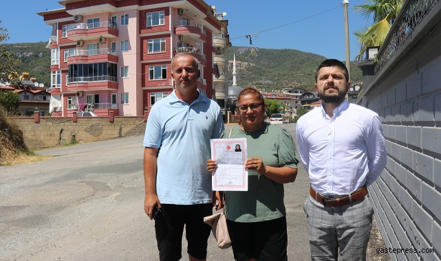 Danimarka'dan gelen gurbetçi aile evlerine yerleşmiş birini görünce şaşkına döndü!
