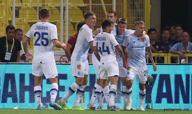Fenerbahçe uzatmalarda Dinamo Kiev'e diş geçiremedi!