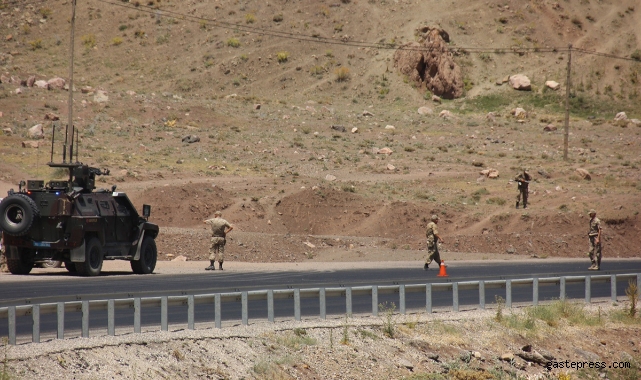 Hakkari'de 4 kişinin öldürüldüğü köy giriş çıkışlara kapatıldı!