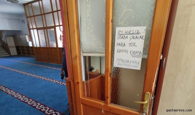 İmamın notuna aldırmadı, yardım paralarını çaldı!