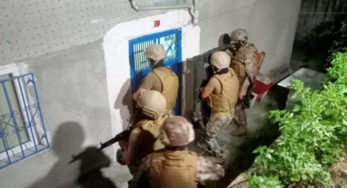 İstanbul'da terör operasyonu: Kaçan şüpheliyi özel harekat polisi kıskıvrak yakaladı!