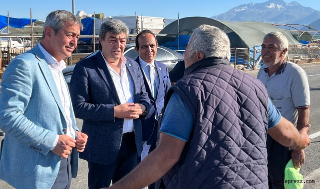 İYİ Parti Kayseri Milletvekili Ataş'a Vatandaş böyle seslendi: "Yeter Artık Kurtarın Bizi"