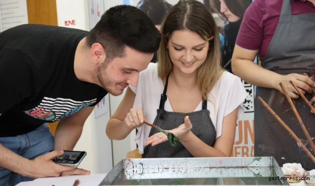 KAYMEK’ten kardeş şehir Mostar’da Ebru atölye çalışması!