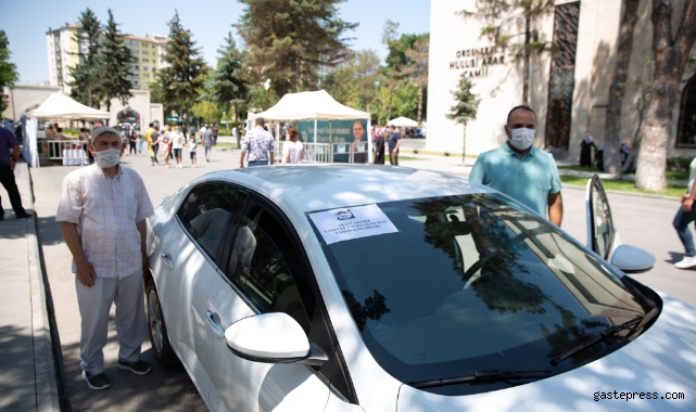 Kayseri Büyükşehir'den Şehir Mezarlığı'nda ücretsiz araç hizmeti!