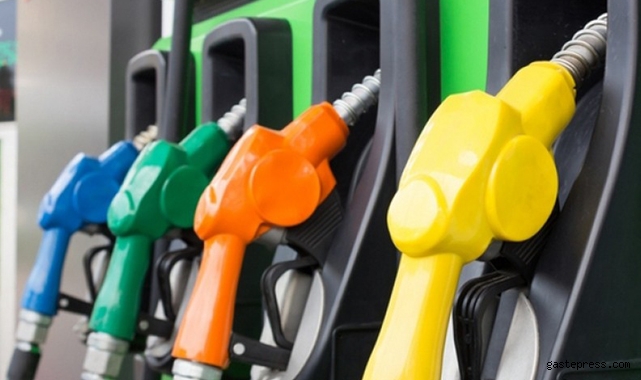 Motorinden sonra benzin ve otogaza çok büyük indirim geliyor! 