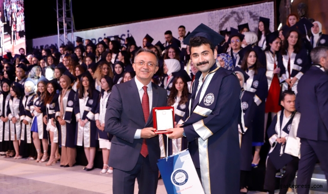 NNYÜ’de Mezuniyet töreni! 