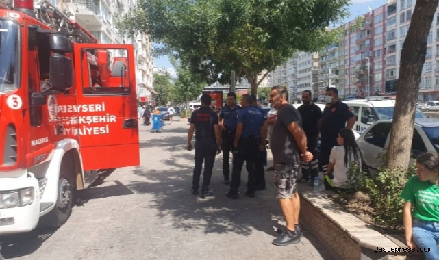 7. kattaki evin balkonunda çıkan yangın söndürüldü!